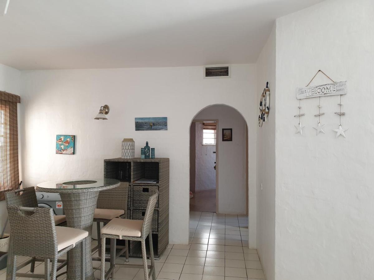Ballito 69 Perissa Santorini Sea View, Walk To Beach -Family Only Εξωτερικό φωτογραφία