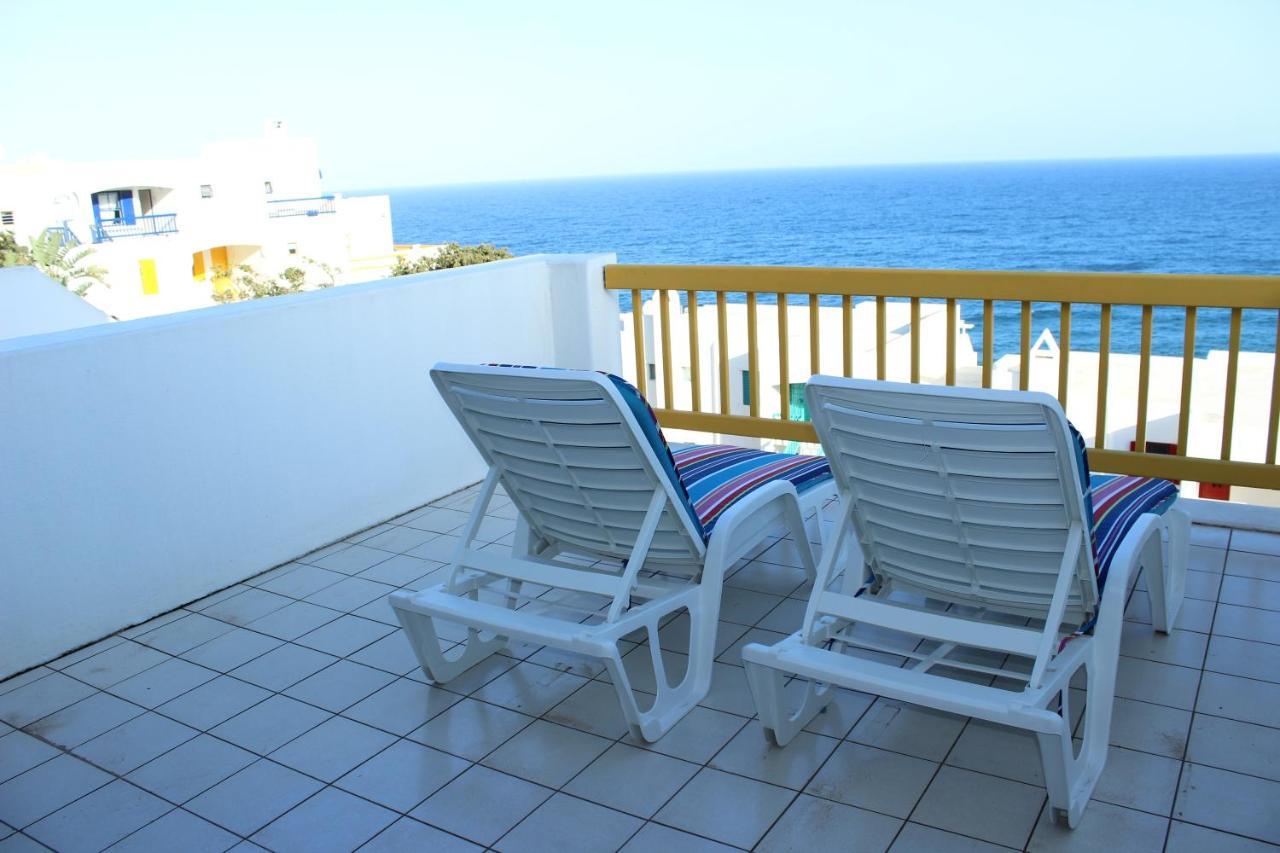 Ballito 69 Perissa Santorini Sea View, Walk To Beach -Family Only Εξωτερικό φωτογραφία