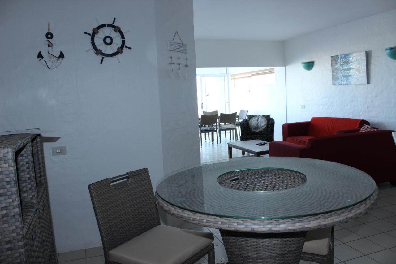 Ballito 69 Perissa Santorini Sea View, Walk To Beach -Family Only Εξωτερικό φωτογραφία